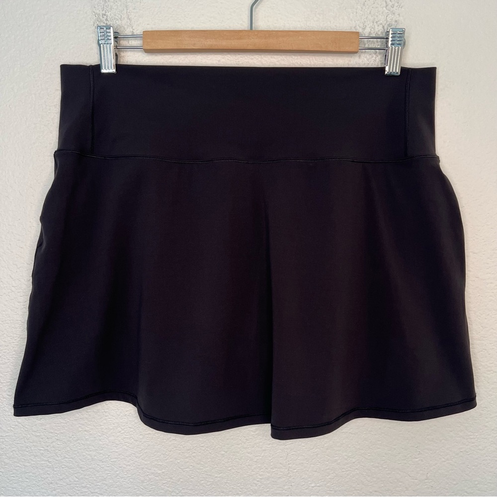 Vuori Black Athletic Skort - Picture 5 of 12